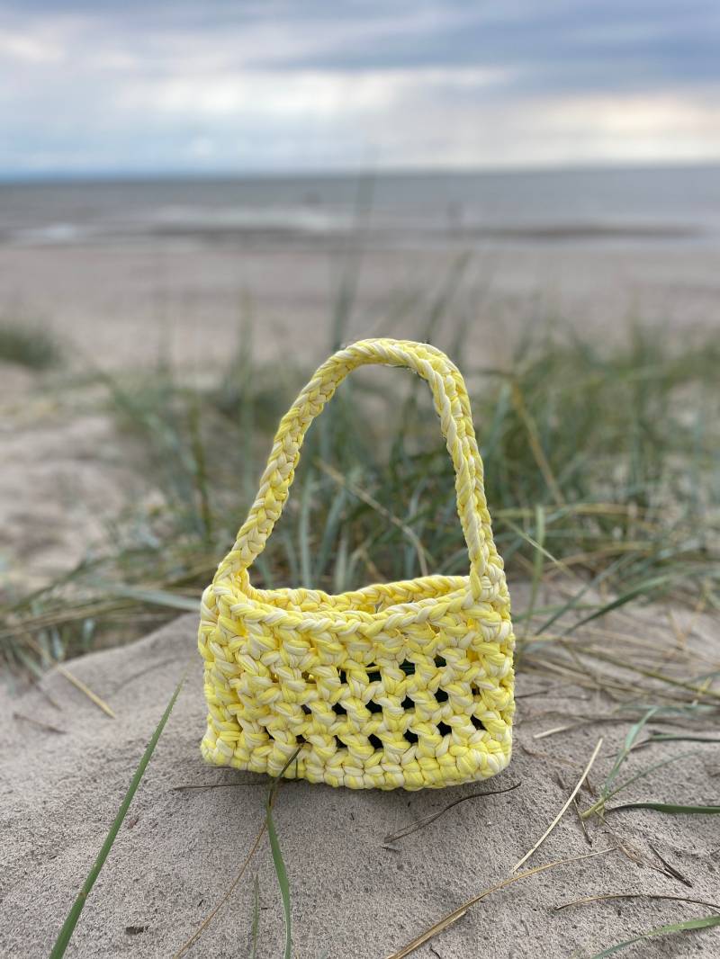 Gelbe Häkeltasche - Mini Crohini Tom Bag Handgemachte Gehäkelte Tasche von CROHINI