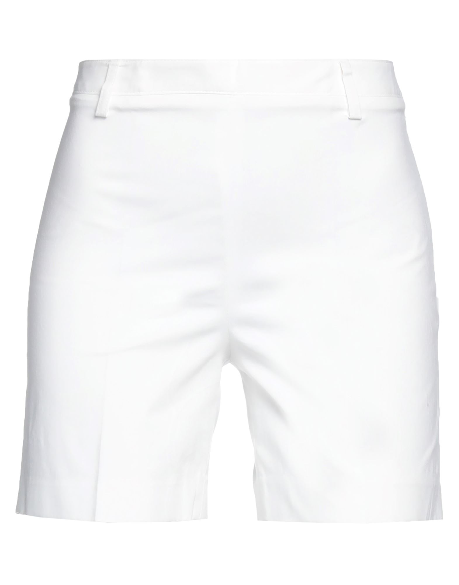 CRUCIANI Shorts & Bermudashorts Damen Weiß von CRUCIANI