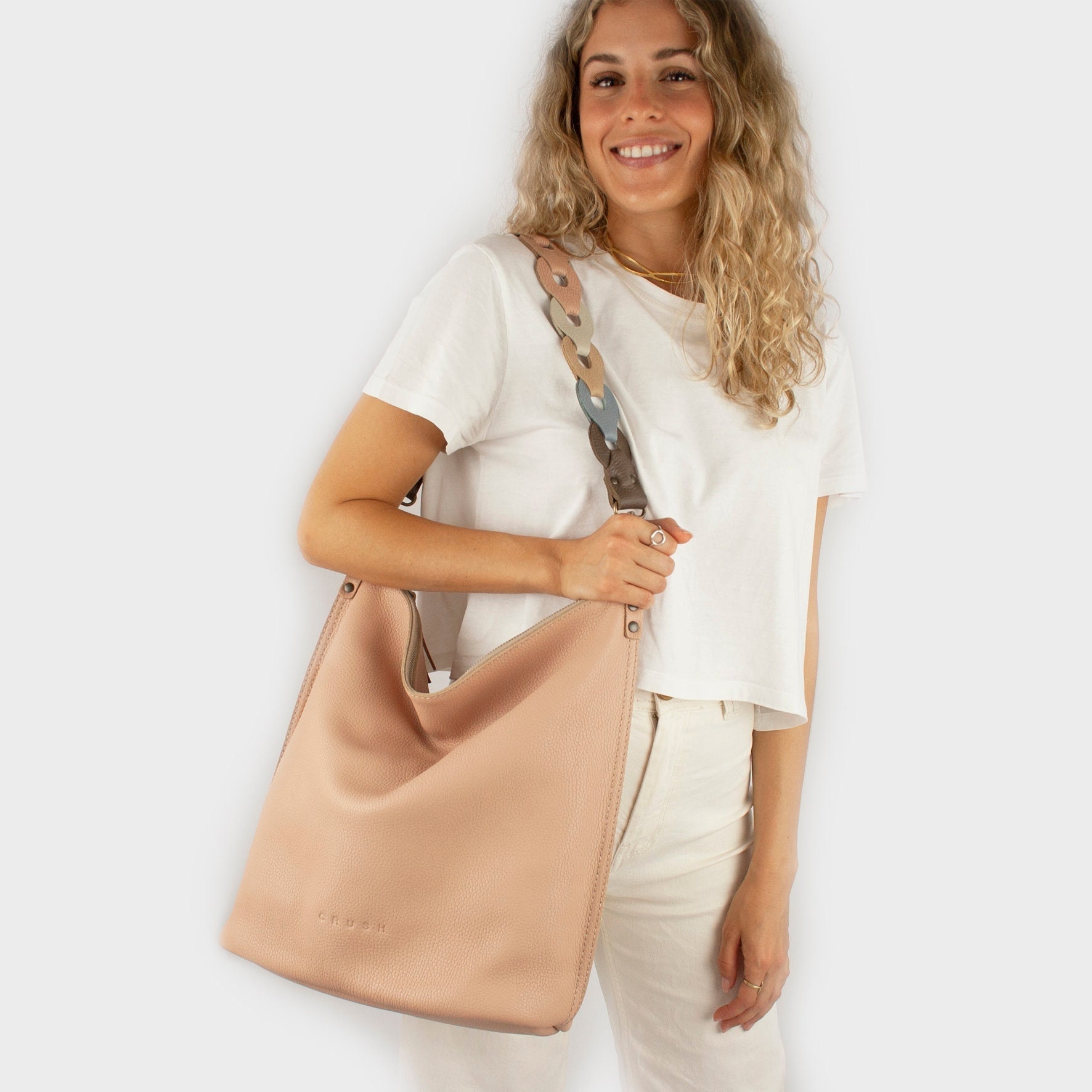 Handgefertigte Leder-Hobo-Tasche Mehrfarbige Schultertasche Mit Gliederriemen von CRUSHLEATHERGOODS