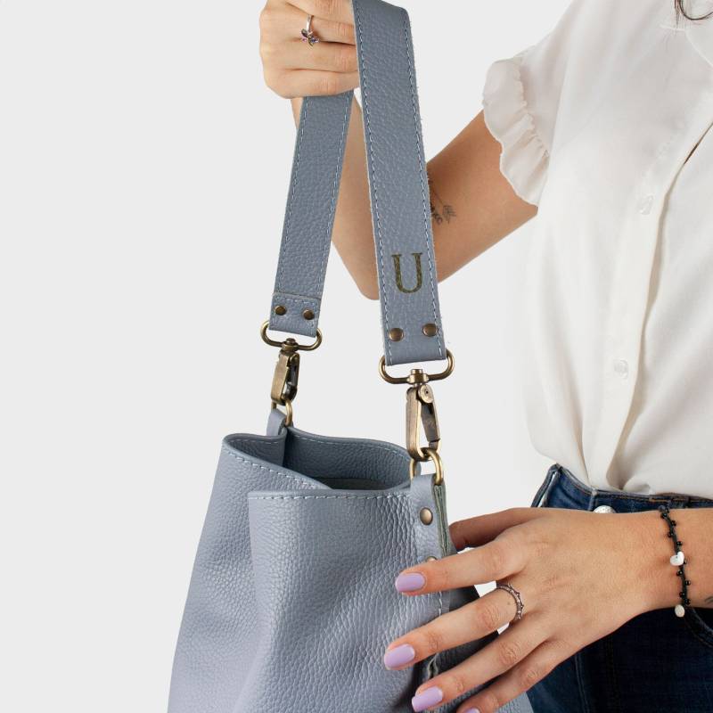 Personalisierte Leder-Beuteltasche Handgefertigte Umhängetasche Mit Initialen von CRUSHLEATHERGOODS