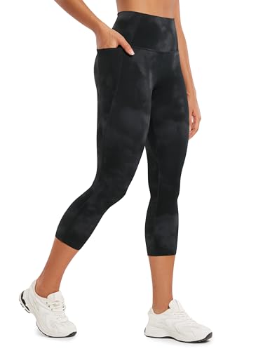 CRZ YOGA Butterluxe Damen Capri Gym Leggings 3/4 High Waist Yogahose Taschen Sport Workout Sportleggings - 53cm Schwarze Tie-Dye-Blumen 36 von CRZ YOGA