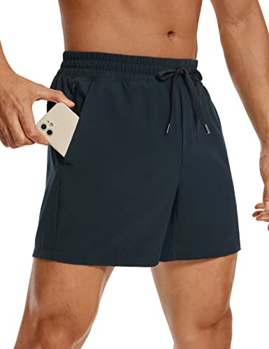 CRZ YOGA Herren Sports Shorts Schnelltrocknend Fitness Kurz Hose Laufshorts mit Taschen - 13cm Echte Marine L von CRZ YOGA