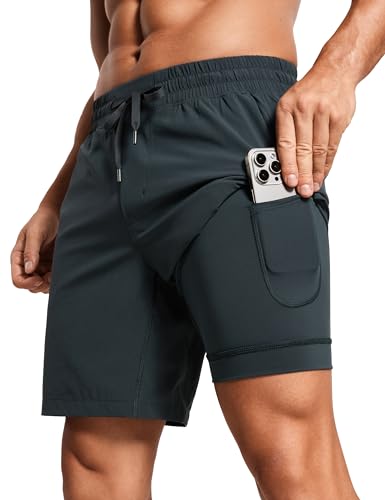 CRZ YOGA Herren Workout Shorts Schnelltrocknend Laufshorts Sporthose Trainingsshorts Kurze Hosen mit Taschen -18cm Melanit XXL von CRZ YOGA