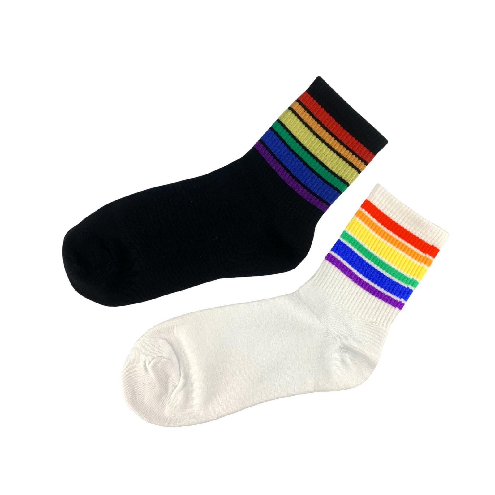 Pride Socken - Medium Lgbtq Regenbogen Gestreifte Bunte Pride Socken - Medium Lgbtq Regenbogen Gestreifte Bunte von CSDCommunity