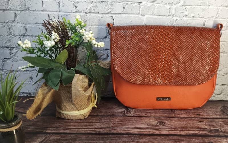 Exklusive Handtasche Basis in Orange "Carmen" Inkl. Zwei Wechselklappen Ihrer Wahl von CSmadeDesigns
