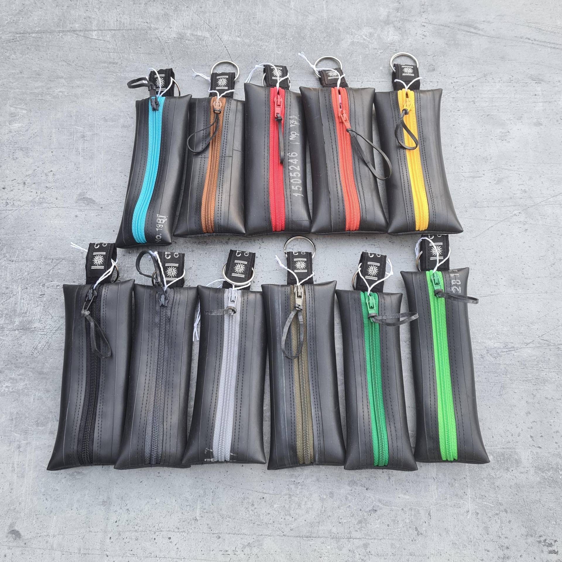 Geldbeutel Aus Fahrradschlauch Schlüsselanhänger Upcycle Geldbörse Recycle Geschenk Radfahrer von CTMadesewCreative