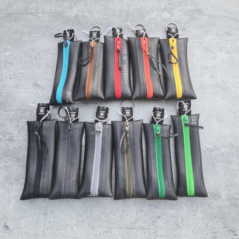Geldbeutel Aus Fahrradschlauch Schlüsselanhänger Upcycle Geldbörse Recycle Geschenk Radfahrer von CTMadesewCreative