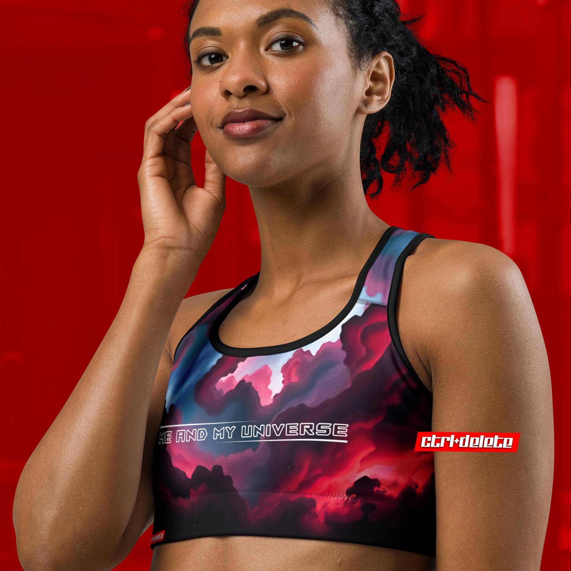 Damen Sport-Bh | "Ich Und Mein Universum" "Nicht Weiblich, Aber Unabhängig" - Empowerment Top von CTRLDELETEBP