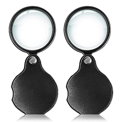 CUHZA Mini Faltbare Taschenlupe, 2 Stück Handlupe Zusammenklappbare Leselupe, klein optisches Glas mit Lederschutzhülle, kleine Taschenlupe zum Lesen Hobbys, kleine Lupe mit Leder-Schutzabdeckung CUHZA Mini Faltbare Taschenlupe, 2 Stück Handlupe Zusammenklappbare Leselupe, klein optisches Glas mit Lederschutzhülle, kleine Taschenlupe zum Lesen Hobbys, kleine Lupe mit Leder-Schutzabdeckung von CUHZA