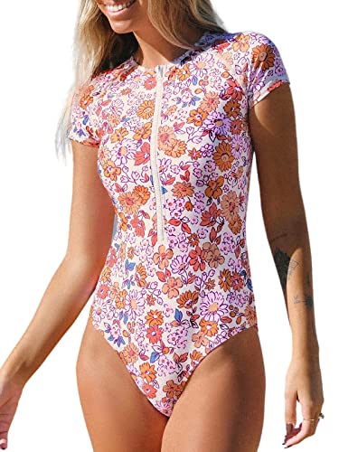 CUPSHE Damen Badeanzug High Neck Kurzarm Reißverschluss vorne Rash Guard Blumenmuster Einteilige Bademode Swimsuit Rosa Blumen XS von CUPSHE