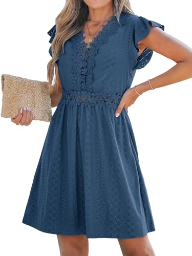 CUPSHE Damen Sommerkleid Spitze V-Ausschnitt Flatterärmel Kleider Hollow Out Freizeitkleider Strand Mini Dress von CUPSHE