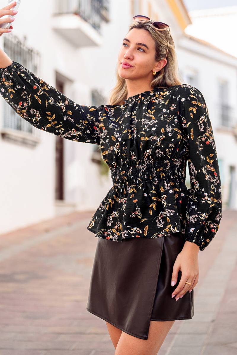 Geblümtes Hoher Ausschnitt Langarm-Top mit Schößchensaum von CUPSHE