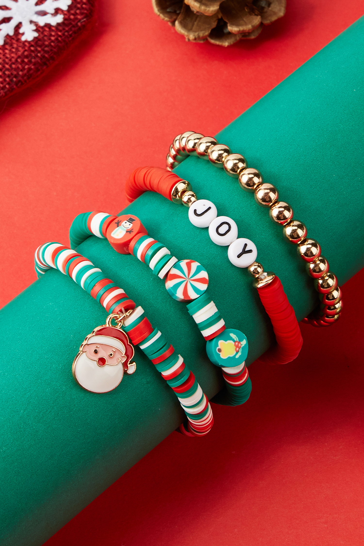 Perlenarmband-Set im Weihnachtsstil Perlenarmband-Set im Weihnachtsstil von CUPSHE