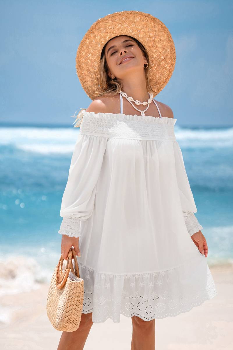 Weißes Schulterfreies Strandkleid mit langen Puffärmeln von CUPSHE