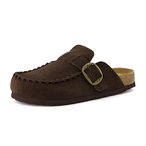 CUSHIONAIRE Canu-Clogs aus echtem Wildleder für Damen, Schuhe mit Moc Toe Design – lässige Slip-On-Damenschuhe, Dunkelbraun, 40.5 EU von CUSHIONAIRE