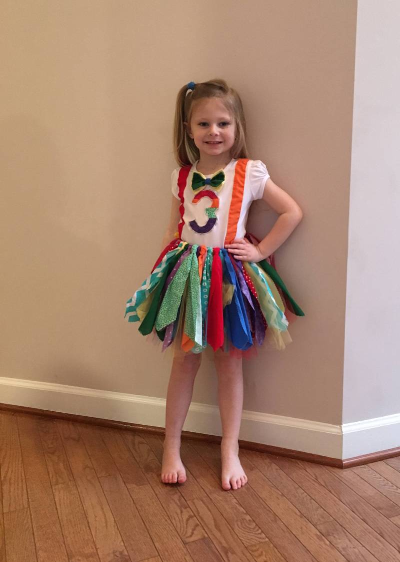 Benutzerdefinierte Zirkus Karneval Regenbogen Geburtstagsparty Tutu Kleid Personalisieren Mit Nummer Oder Initiale von CUSTOMDesignsBySavi