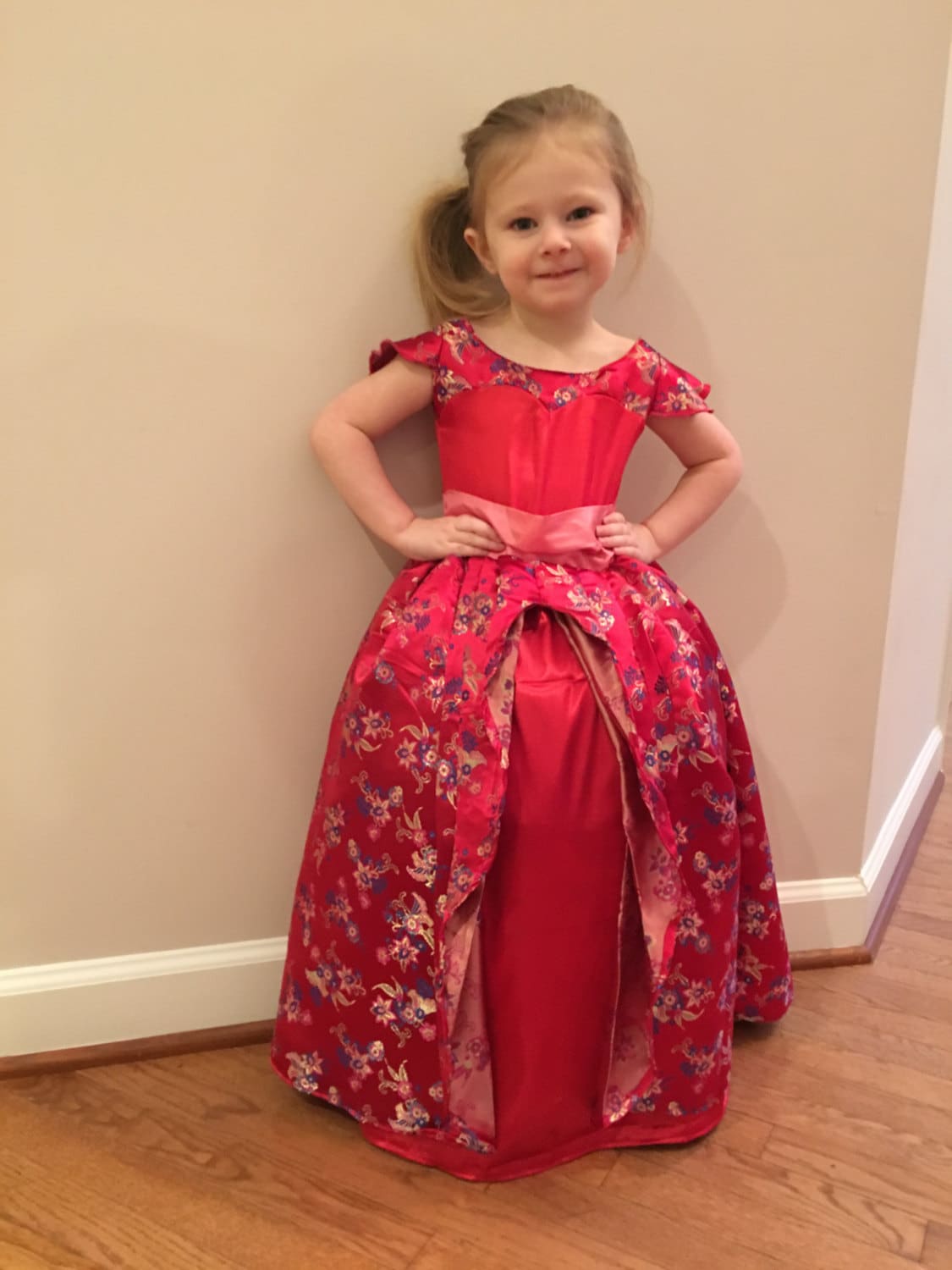 Elena Von Avalor Florales Rotes Kleid, Kostüm Für Kleinkind, Kinder, Mädchen Oder Erwachsene Frauen von CUSTOMDesignsBySavi