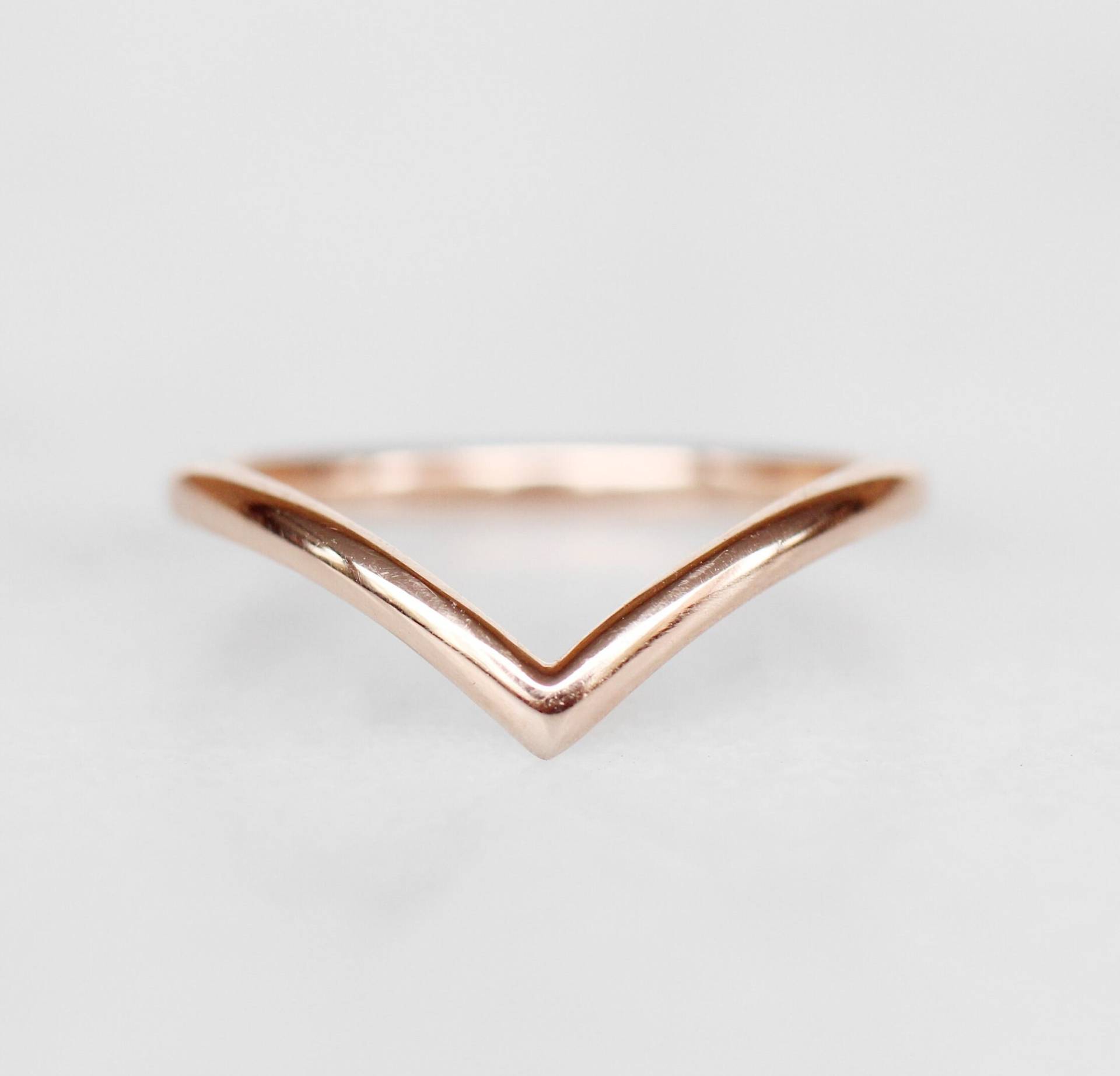 14K Gold - Curve Ring, Platin Plain Ehering Frauen, Ehering, Hochwertiger Maßgefertigter Schmuck in Nyc von CUSTOMFINEJEWELRYNYC