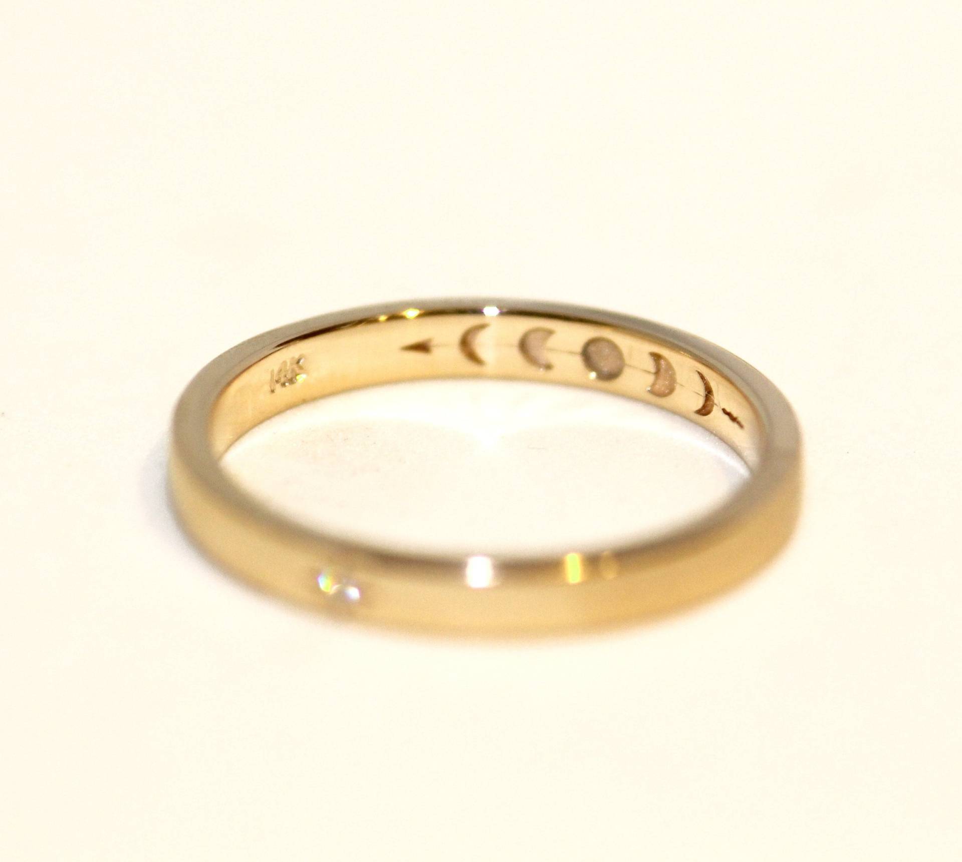 Mond Ring, Diamant Eternity Band Weißgold - 14K Ehering/Ring Gold Für Frauen von CUSTOMFINEJEWELRYNYC