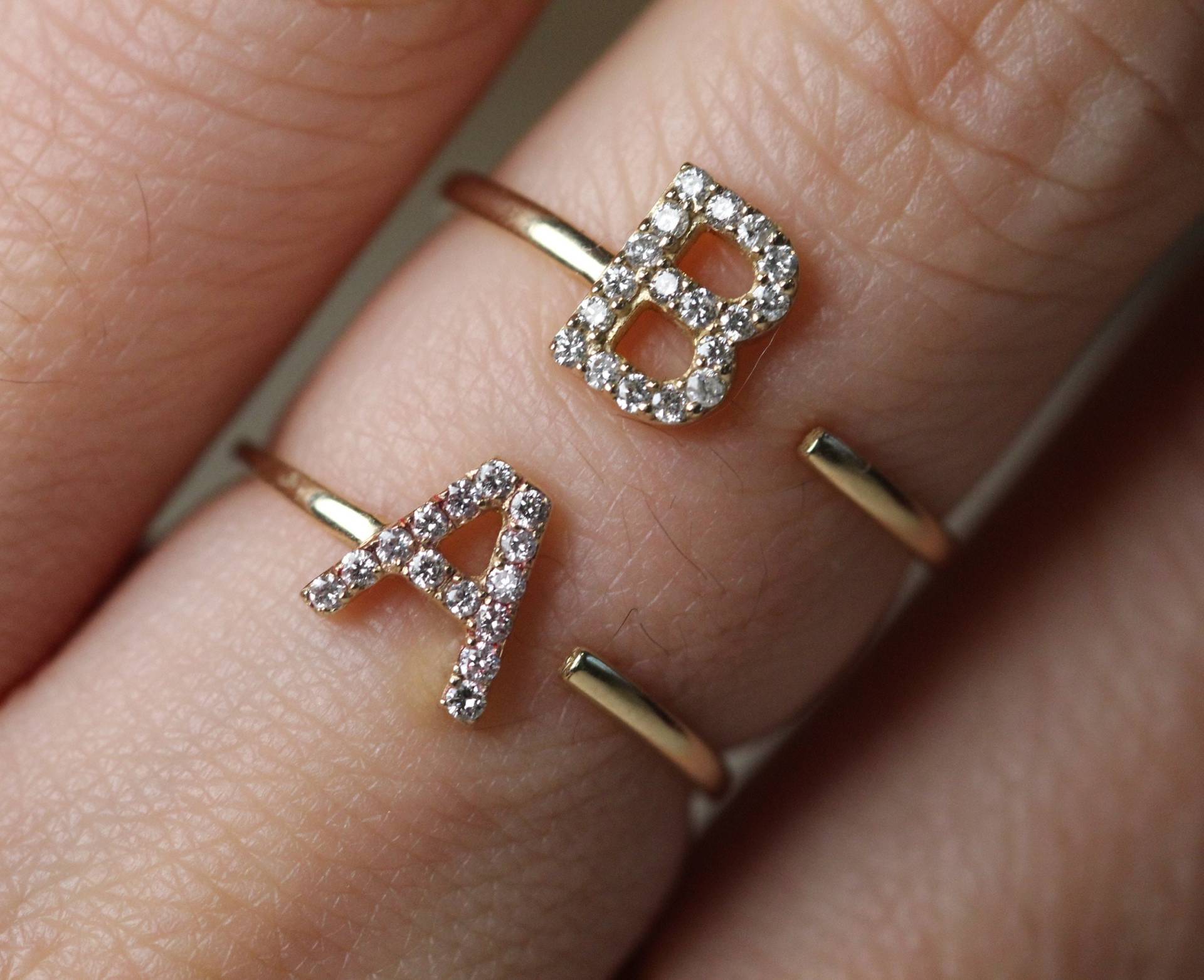Verstellbare Diamant Initial Ringe Gold/Initialringe Für Frauen 14K Gold, Diamanten Buchstabenring 10K Namensring von CUSTOMFINEJEWELRYNYC