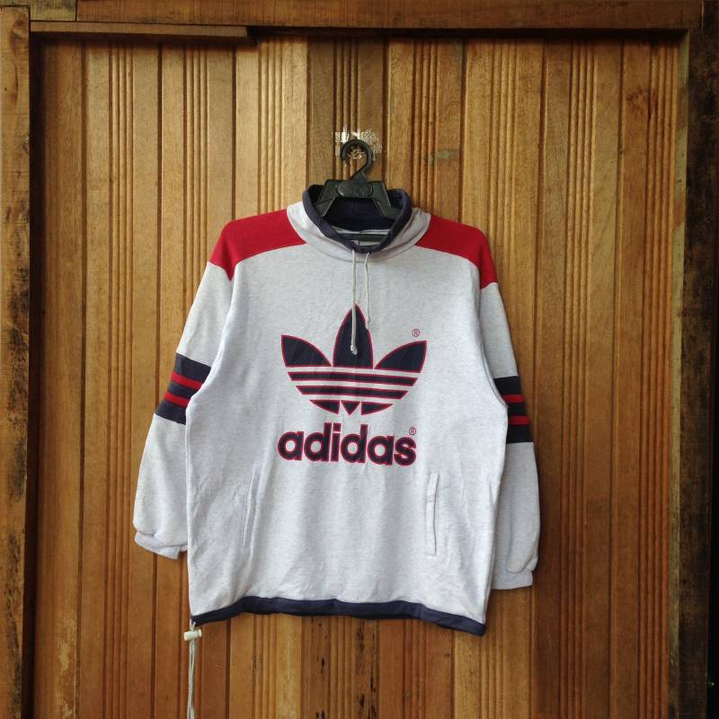 Adidas Trefoil Große Logo Spellout Sweatshirt Vintage 90Er Jahre Sportwear Run Dmc Hip Hop Stil von CVichaivintage
