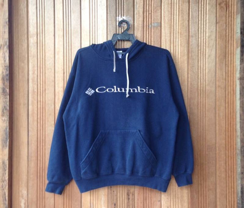 Columbia Spellout Pullover Jumper Sweater Hoodie Columbia Spellout Pullover Jumper Sweater Hoodie von CVichaivintage