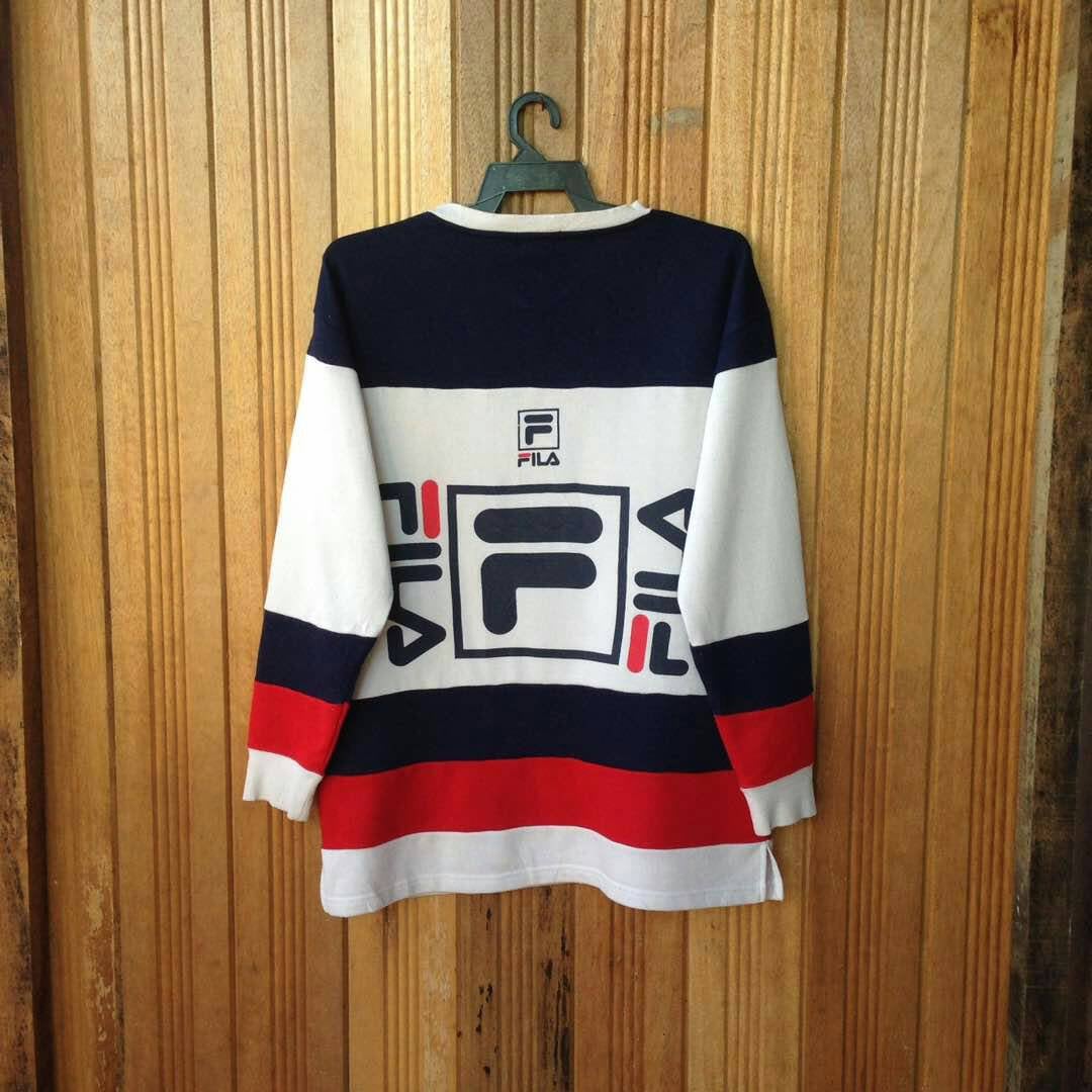 Fila Big Logo Spellout Sweatshirt V Hals Sportwear von CVichaivintage