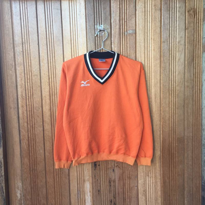 Mizuno Kleine Logo Spellout Stickerei Pullover Sweatshirt V Hals von CVichaivintage
