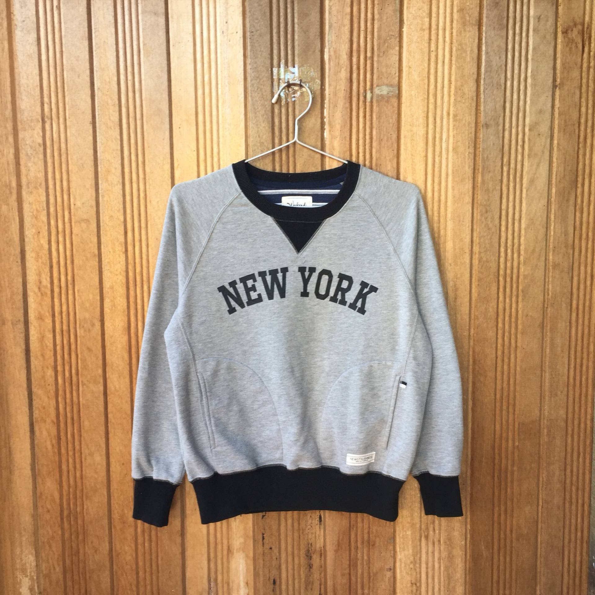 New York Spellout Pullover Jumper Sweatshirt von CVichaivintage