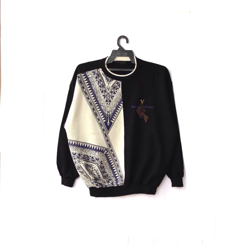 Rudolph Valentino Spellout Stickerei Pullover Sweatshirt Rudolph Valentino Spellout Stickerei Pullover Sweatshirt von CVichaivintage