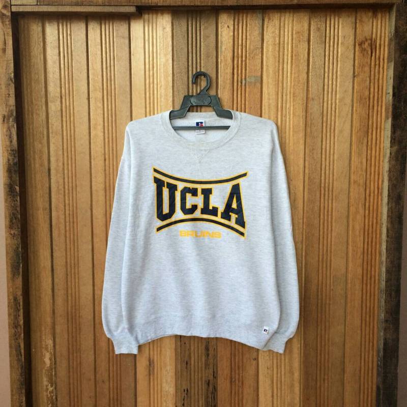 University Of Los Angeles California Ucla Bruins X Russell Athletic Pullover Sweatshirt Vintage 90Er Jahre University Of Los Angeles California Ucla Bruins X Russell Athletic Pullover Sweatshirt Vintage 90Er Jahre von CVichaivintage