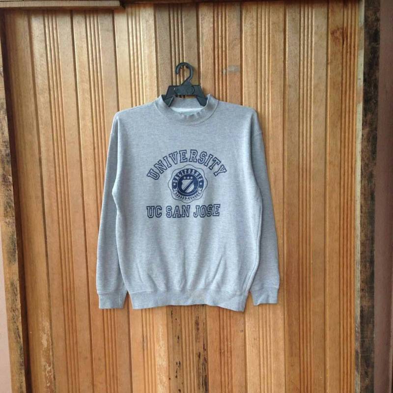 University Uc San Jose Spellout Pullover Jumper Sweatshirt von CVichaivintage