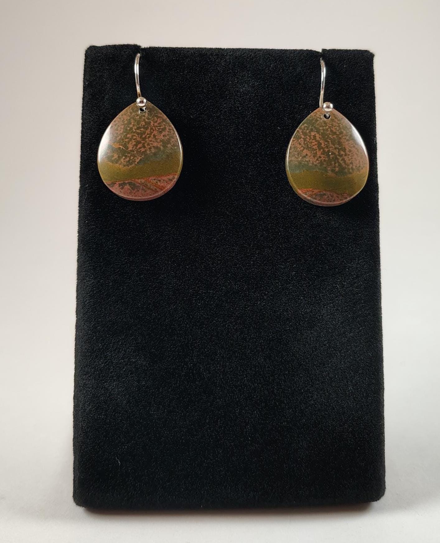 Picasso Jaspis Und Sterling Silber Ohrringe Handgemacht Von Chris Hay Picasso Jaspis Und Sterling Silber Ohrringe Handgemacht Von Chris Hay von CWHStoneworks