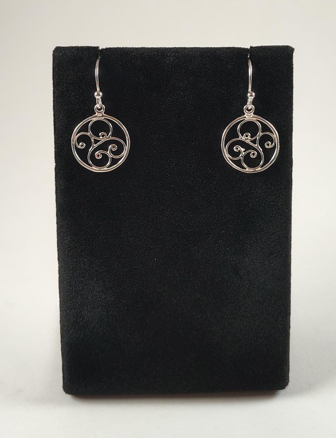 sterling Silber Floral Swirl Ohrringe Von Chris Hay Handgefertigt sterling Silber Floral Swirl Ohrringe Von Chris Hay Handgefertigt von CWHStoneworks