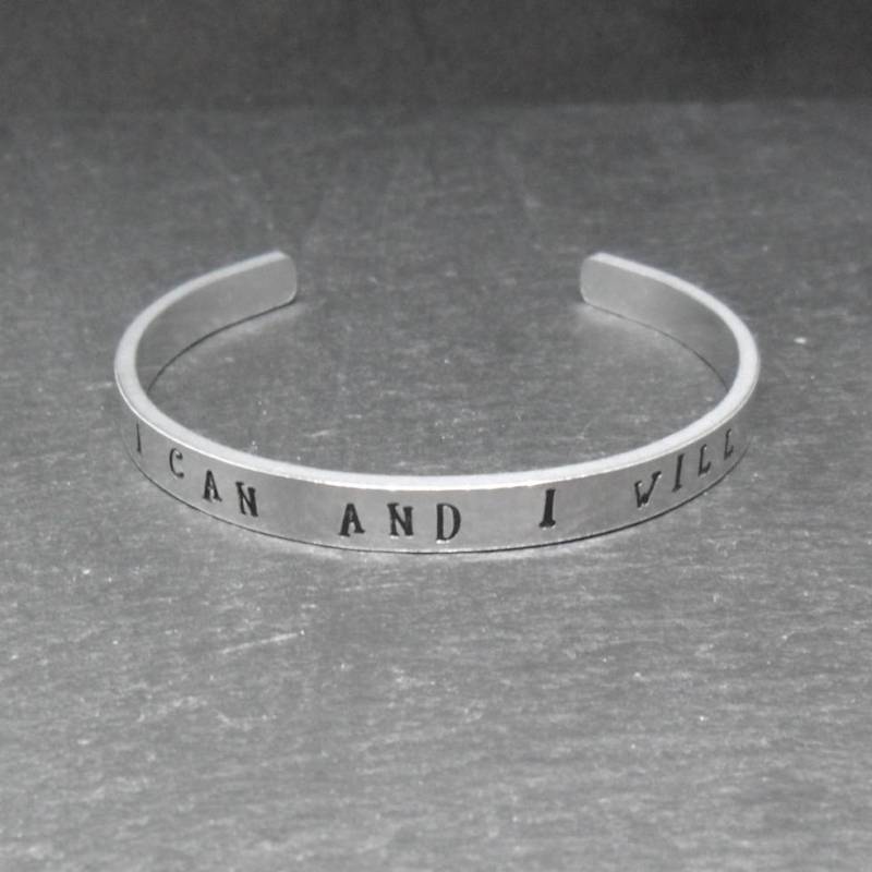 Handgestempelter Aluminium Armreif "I Can & I Will" - Motivierender Schmuck." Handgestempelter Aluminium Armreif "I Can & I Will" - Motivierender Schmuck." von CWtChUSstore