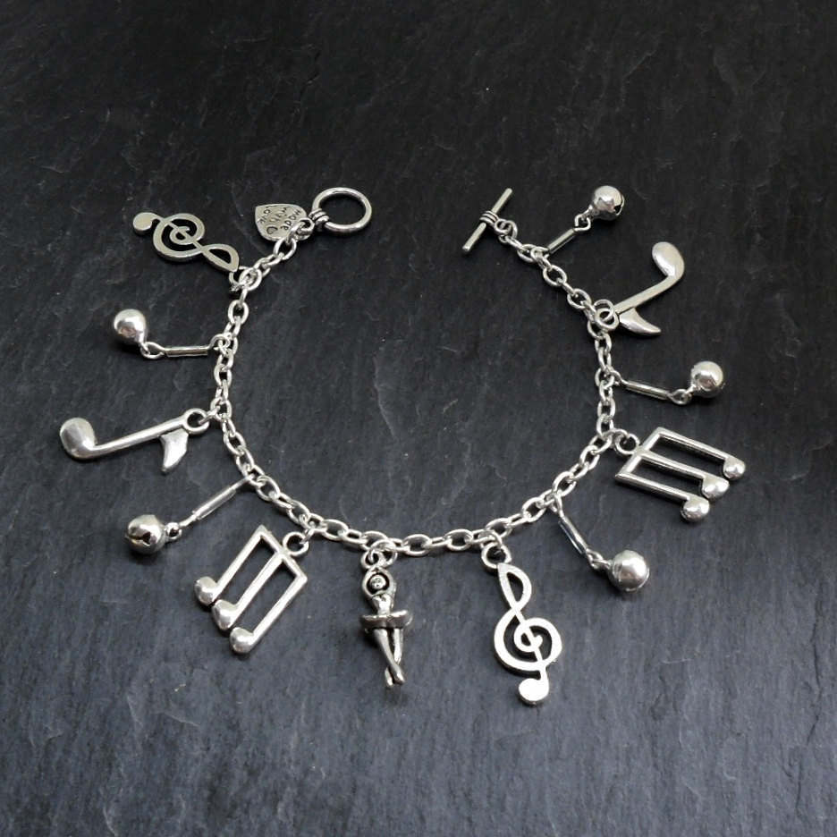 Winziger Tänzer Charm "Live' Armband Winziger Tänzer Charm "Live' Armband von CWtChUSstore