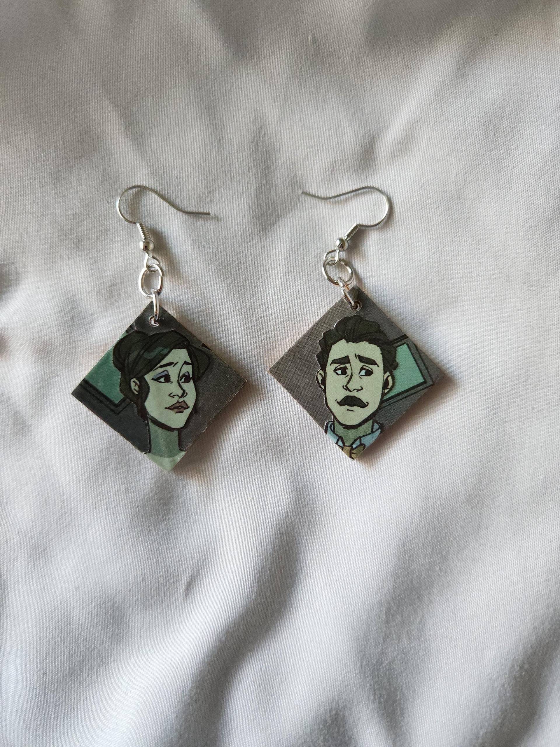 The Thrilling Adventure Hour Jenseits Des Glaubens Frank Und Sadie Doyle Upcycled Ohrringe The Thrilling Adventure Hour Jenseits Des Glaubens Frank Und Sadie Doyle Upcycled Ohrringe von CYICrafts