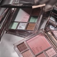 CZEL - Water Ripple Atmosphere Gradient Eyeshadow Palette - 2 Types RO# Rose Milk Oolong - 6.5g CZEL - Water Ripple Atmosphere Gradient Eyeshadow Palette - 2 Types RO# Rose Milk Oolong - 6.5g von CZEL