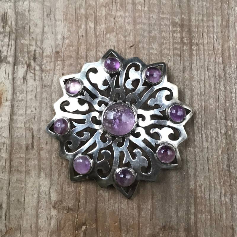 Amethyst Floral Silber Ausgeschnitten Pin Amethyst Floral Silber Ausgeschnitten Pin von CabochonCreek