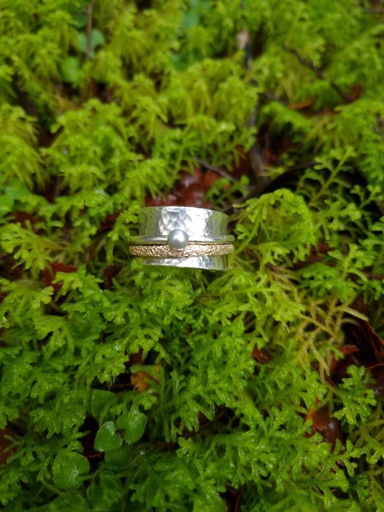 Andrina Spinner Ring - Sterling Silber Und 9K Gold Handgemacht von CaeliaJewellery
