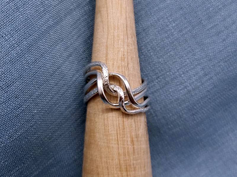 Entangled Puzzle Ring- 9K Gold Oder Sterling Silber - Handgemacht von CaeliaJewellery