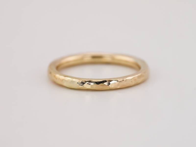 Gehämmerter Stacker Ring - Sterling Silber Oder 9K Gold Handgemacht von CaeliaJewellery