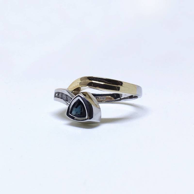 10K Gelb-Weiß Gold Lady Swirl Style Saphir Und Diamant Ring, Geschätzt 1.850 Cad von CaeruleumJewelry