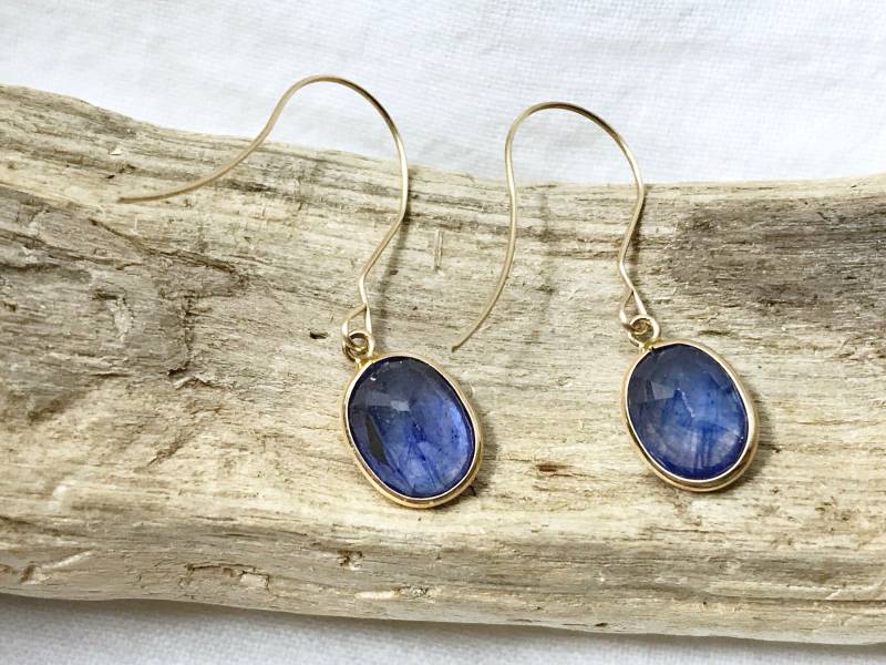 14K Gelbgold Natürlicher Saphir | 7, 10 Ct Ohrringe, Geschätzt 1.271 Usd von CaeruleumJewelry