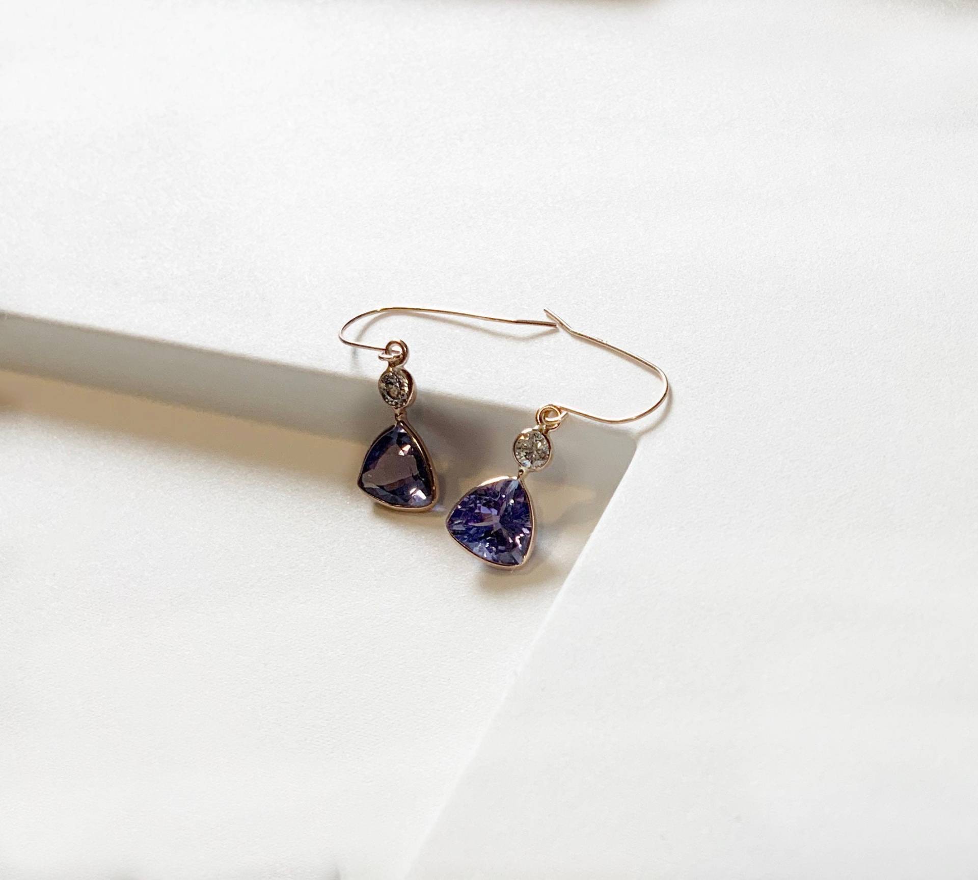 14K Gelbgold Ohrringe, Diamant Natürliche Tansanit Bewertung, Edelstein Trendy Ohrringe 14K Gelbgold Ohrringe, Diamant Natürliche Tansanit Bewertung, Edelstein Trendy Ohrringe von CaeruleumJewelry