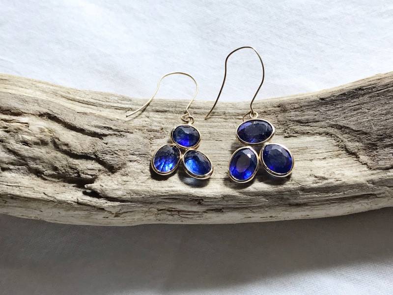 Ohrringe Aus 14-Karätigem Gelbgold Mit Natürlichem Saphir | 10, 10 Ct, Schätzpreis 1.548 Usd von CaeruleumJewelry