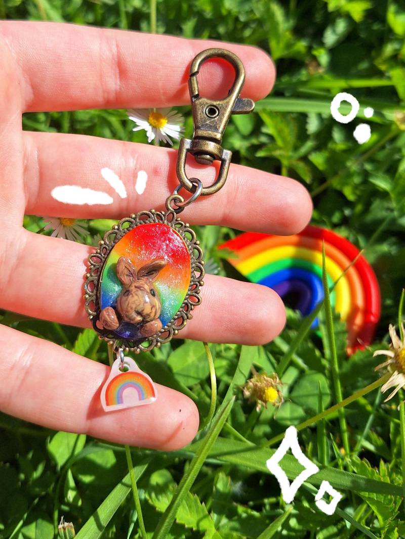 Rainbow Glitter Bunny Keychain - Adorable Polymer Clay Charm, For Rabbit Lovers, Hand Sculpted Bun Amulet Queer Lgbt Pride Rainbow Glitter Bunny Keychain - Adorable Polymer Clay Charm, For Rabbit Lovers, Hand Sculpted Bun Amulet Queer Lgbt Pride von CafeBunStudioShop