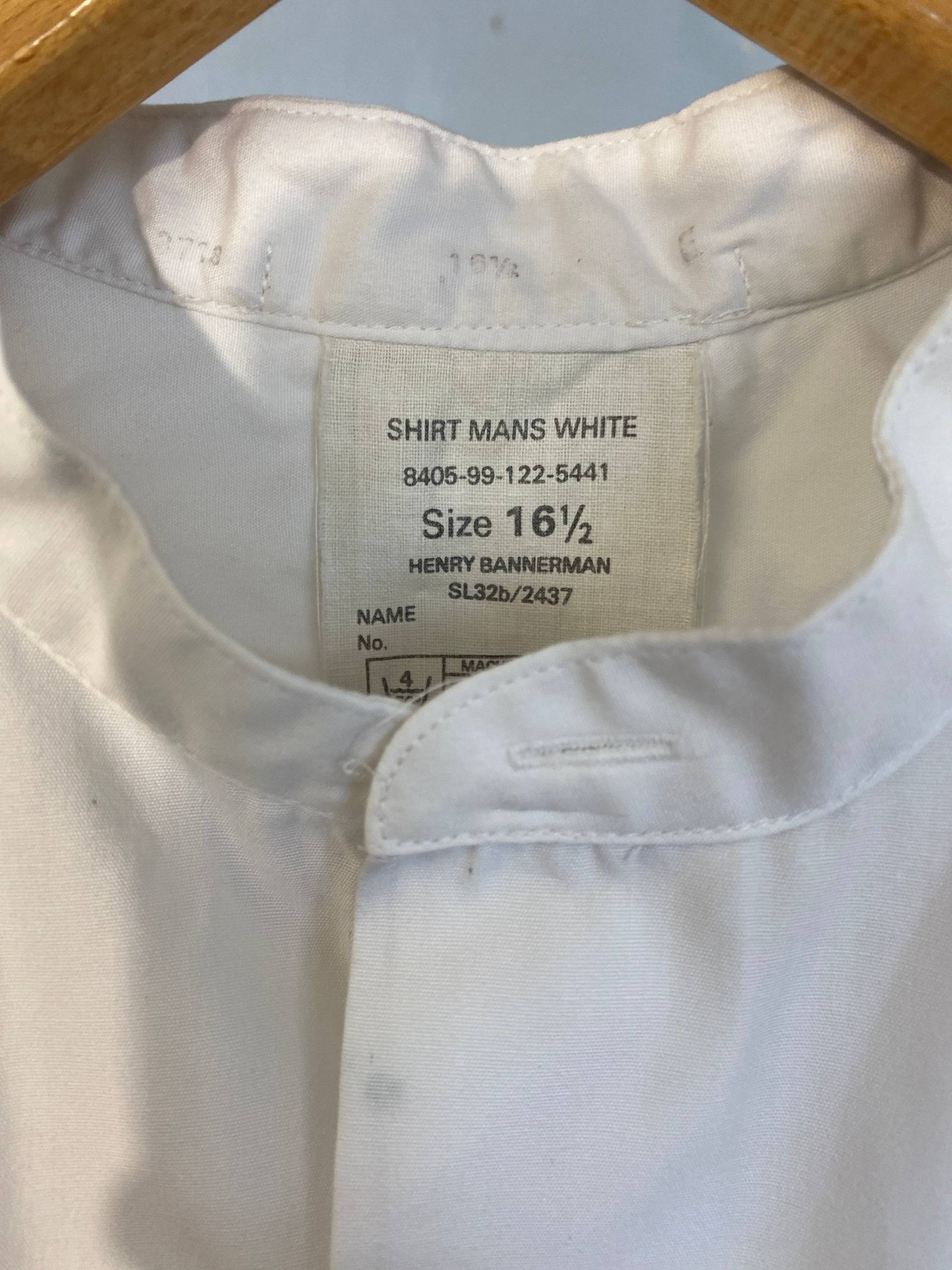 Vtg 16.5" - 60Er Jahre Kragenloses Hemd "Henry Bannerman" Vtg 16.5" - 60Er Jahre Kragenloses Hemd "Henry Bannerman" von CafeSocietyVintageGB