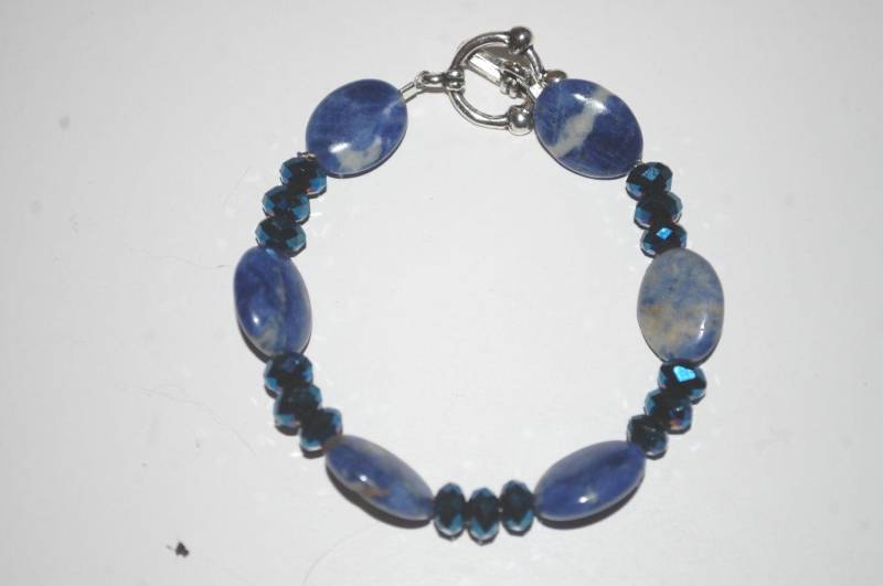 Blaue Perlen Armband Mit Blauen Stein Und Glitzer Herz Toggle Blaue Perlen Armband Mit Blauen Stein Und Glitzer Herz Toggle von Cafearts