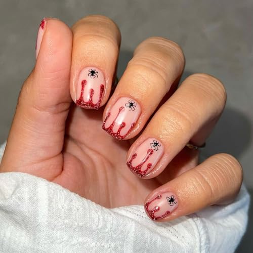 Caiguoer 24Pcs Quadratische Kurze Halloween Falsche Nägel Rot Bluttropfen Gefälschte Nägel Drucken Auf Nägeln Für Frauen Und Mädchen von Caiguoer